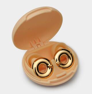 earplugs